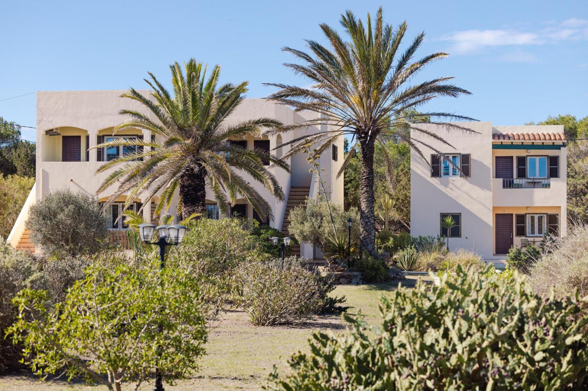 Apartamentos Verde Mar Es Pujols Exterior photo
