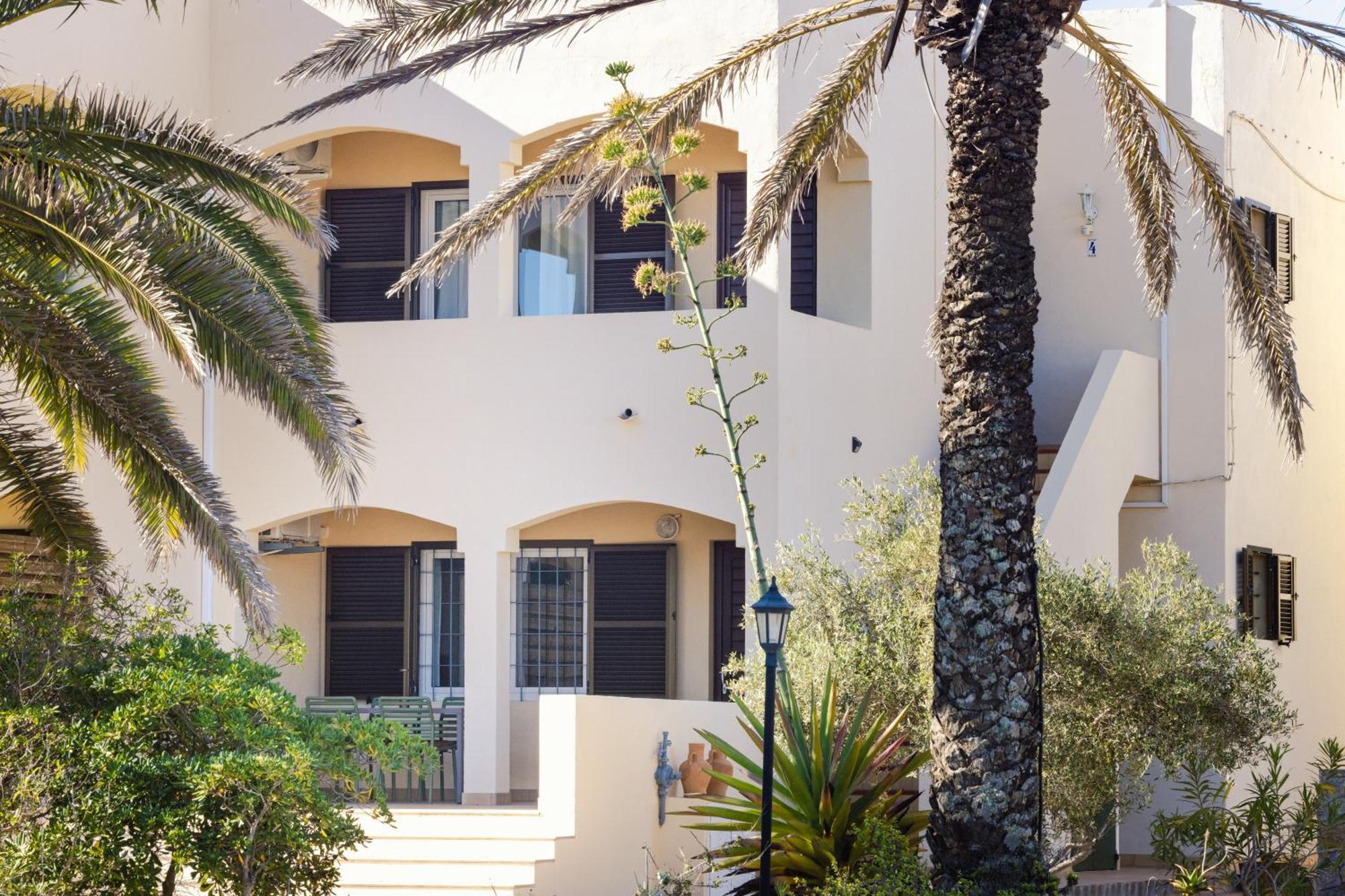 Apartamentos Verde Mar Es Pujols Exterior photo